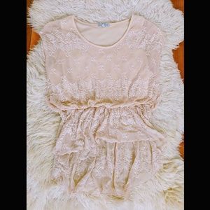 Nude/BLUSH XL Charlotte Russe Lace Top